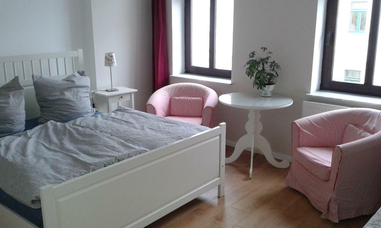 3 Raum In 2 Km Vom Stadtzentrum Entfernt Apartment