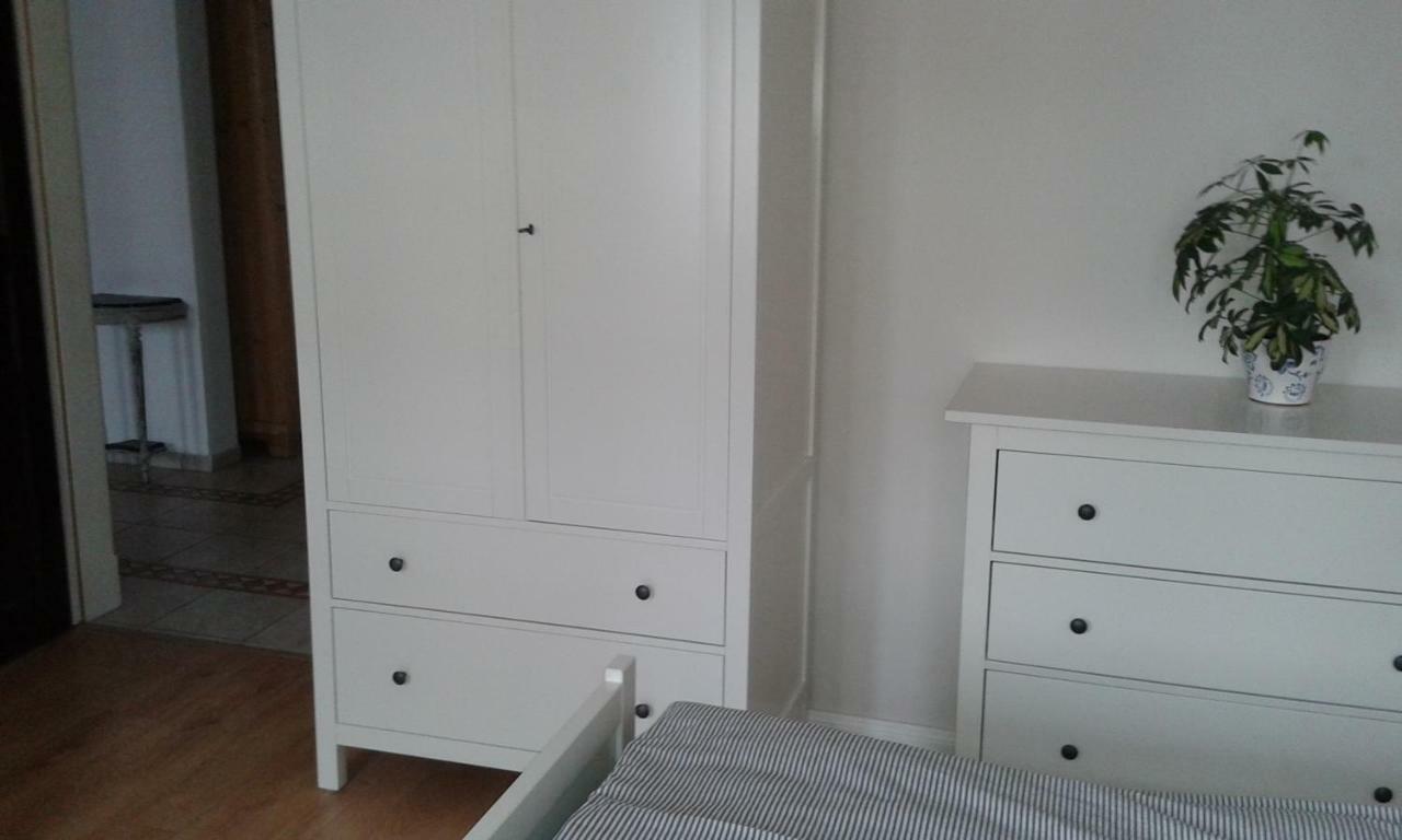 3 Raum In 2 Km Vom Stadtzentrum Entfernt Apartment *